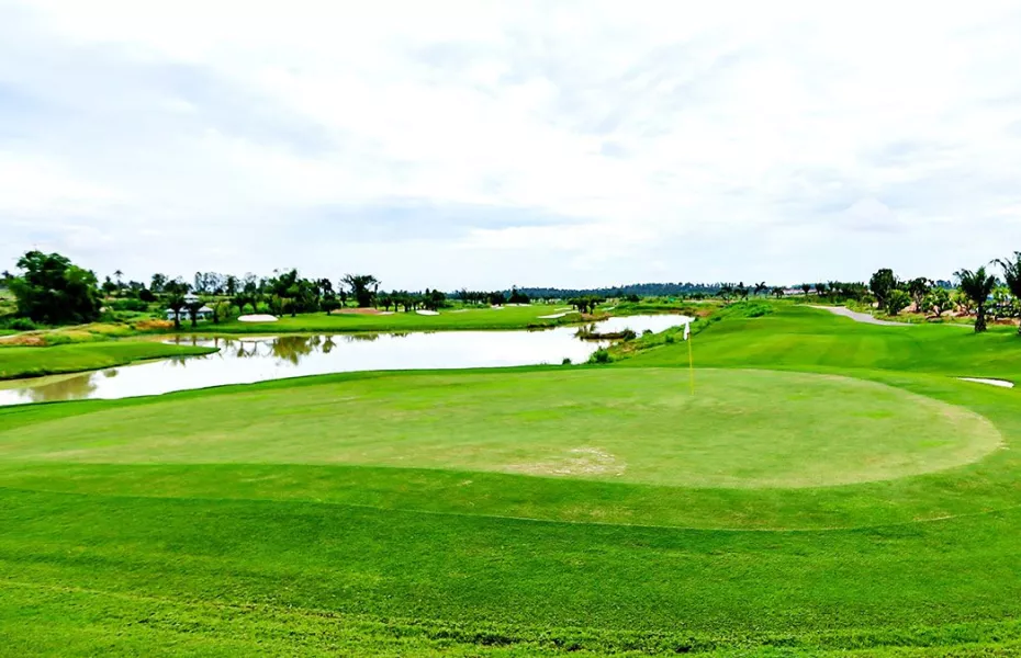 Parichat International Golf Links