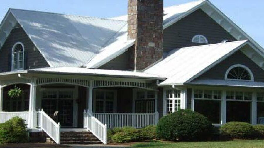 Mill Creek GC: clubhouse