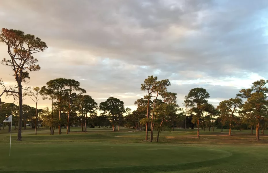 The Shores of North River GC: #18