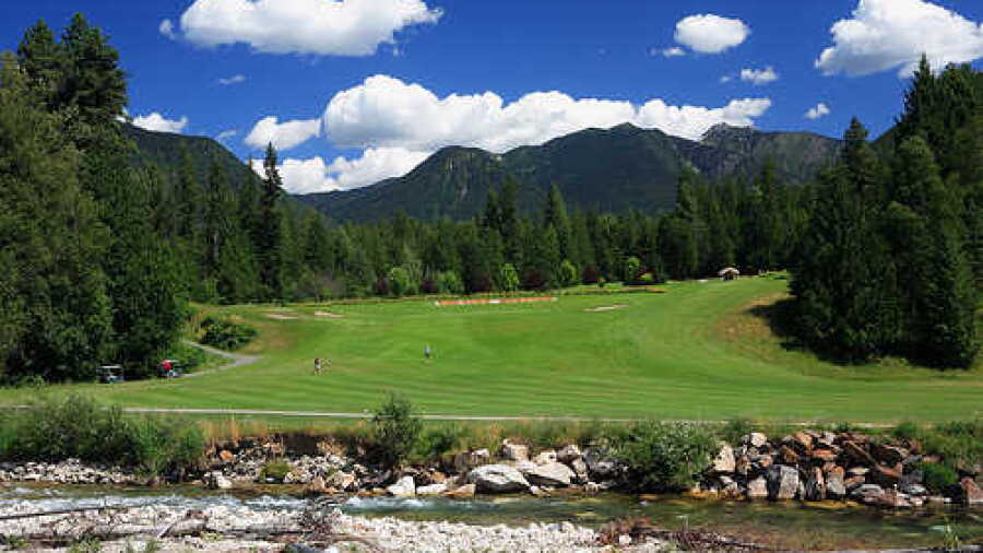 Kokanee Springs: 6th fairway