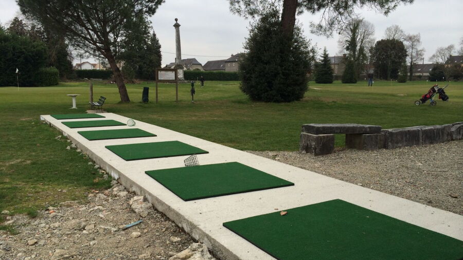 Tarbes Golf Club - Les Tumulus: Driving range