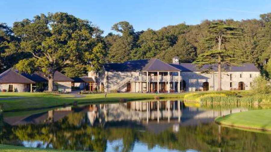 Fota Island GC: Clubhouse