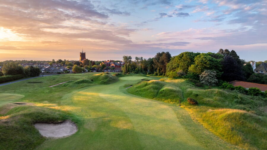 Hesketh GC: #15