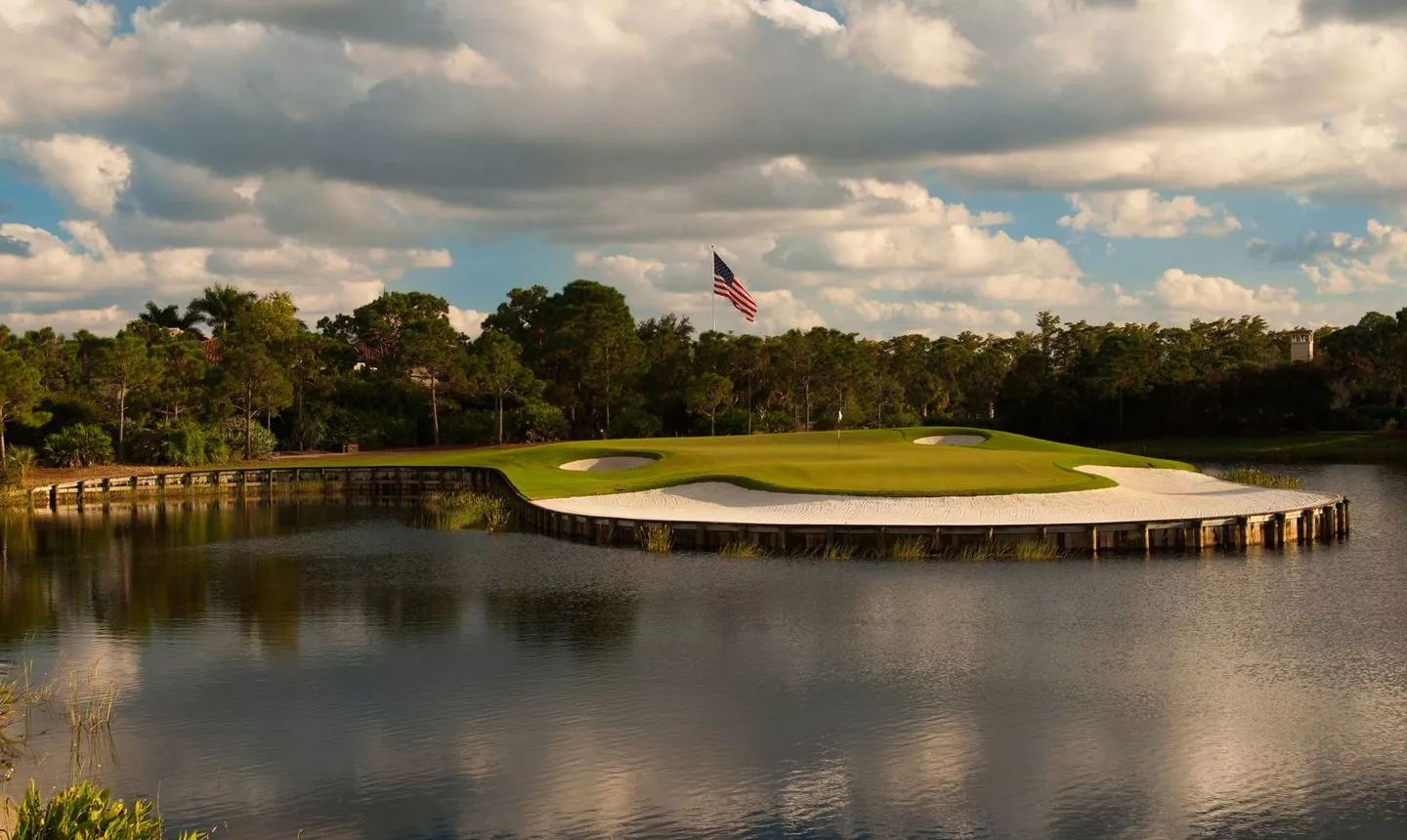 Trump National GolfGC: #9
