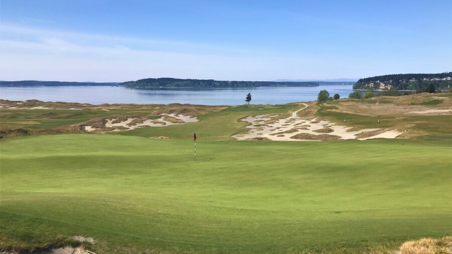 Chambers Bay - hole 4