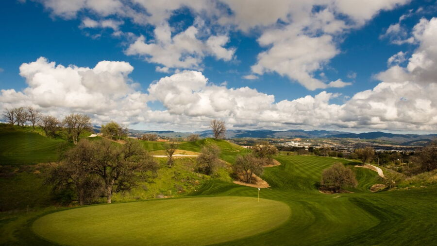The Oaks Club at Valencia