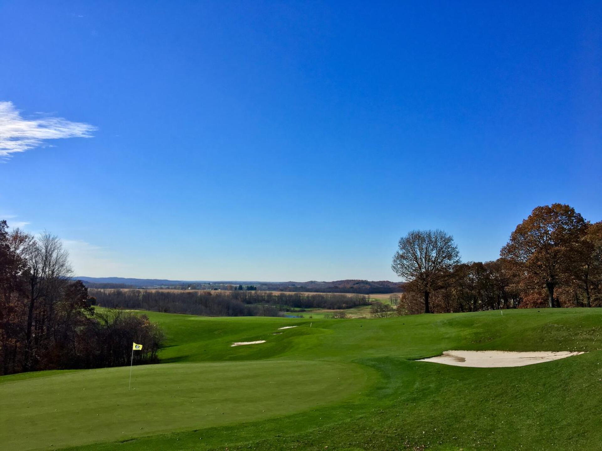 From behind par-4 first hole (Photo submitted by BrandonWebb on 11/09/2018)