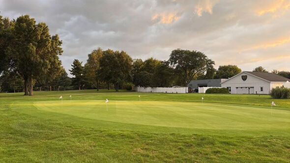 Carriage Greens CC: Practice area