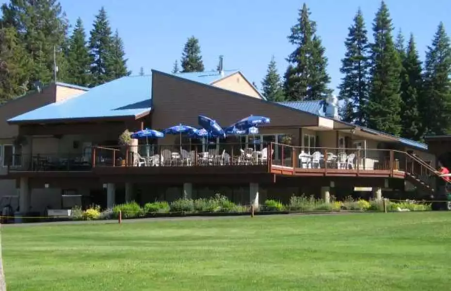McCall GC: Clubhouse