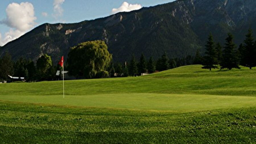 Edgewater Hill Par 3 GC