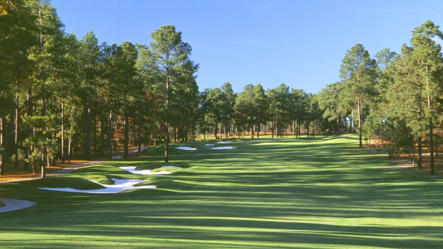 Pinehurst No. 7 golf course - hole 2