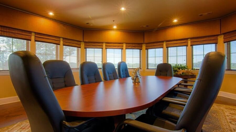 Southern Oaks GC: Meeting room