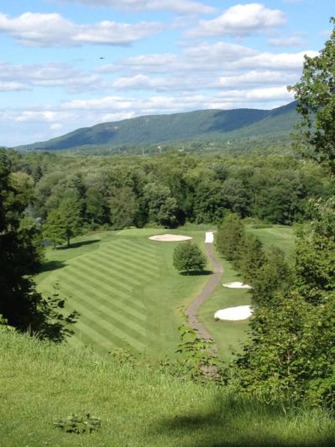 #1 on the railside (Photo submitted by Brian8324235 on 06/13/2013)