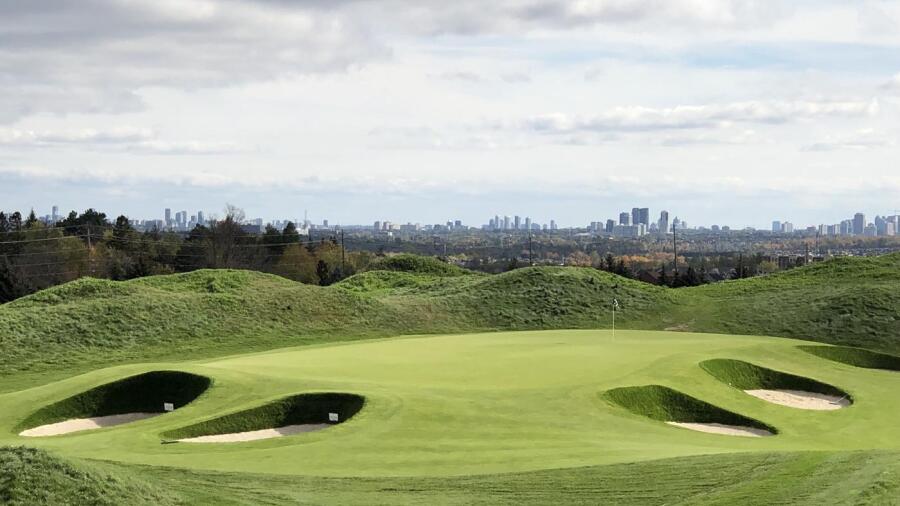 Eagles Nest - Toronto skyline