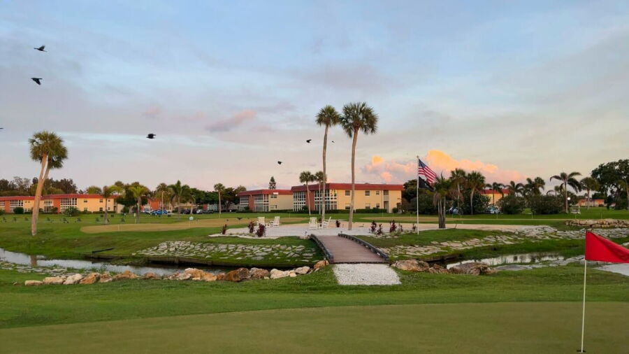 Mangrove Sands GC: Practice area