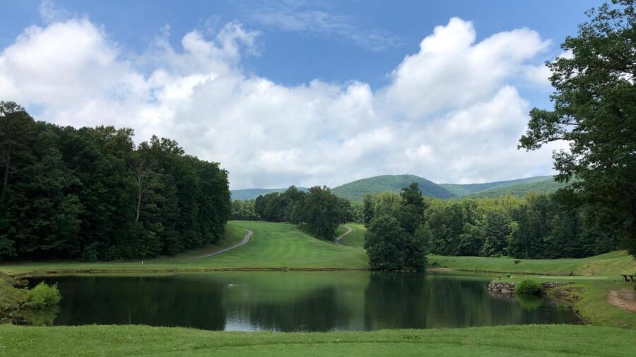 Hanging Rock Golf Club