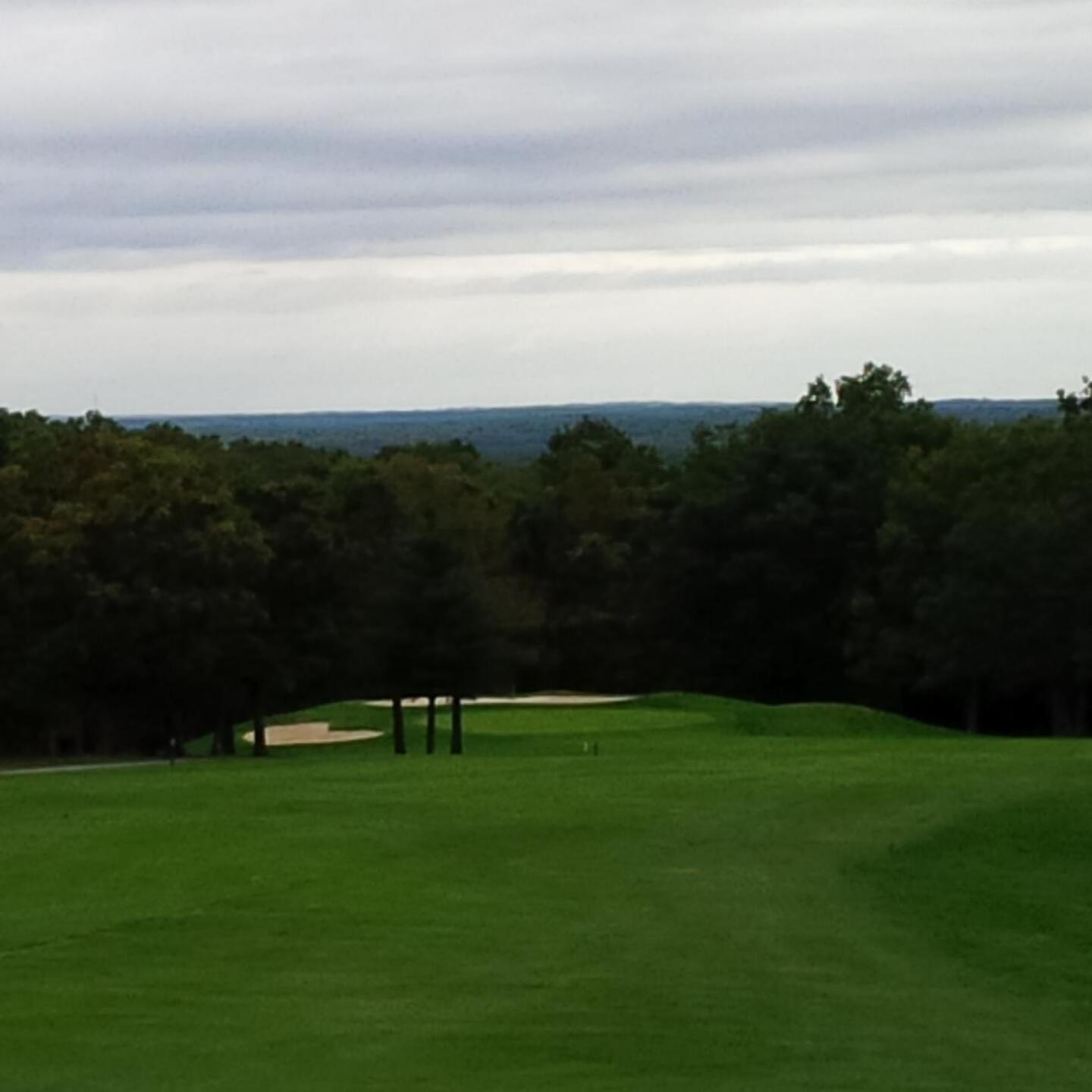 #2 par 5 (Photo submitted by jkswanso13 on 11/08/2015)
