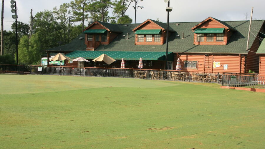 Swanson Golf Center: Clubhouse