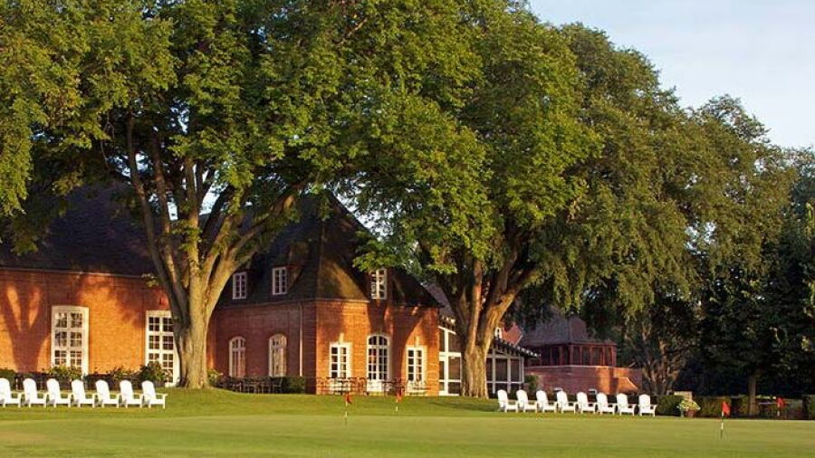 Onwentsia Club: Clubhouse
