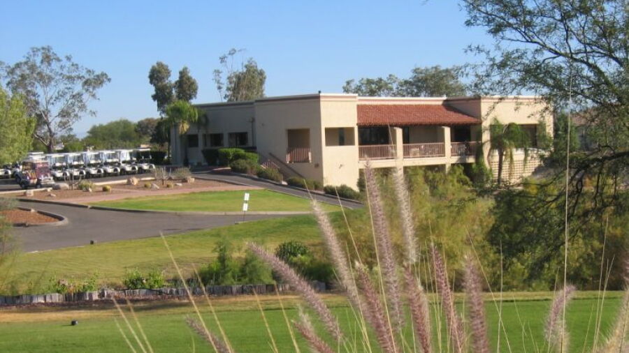 Canoa Hills GC: clubhouse