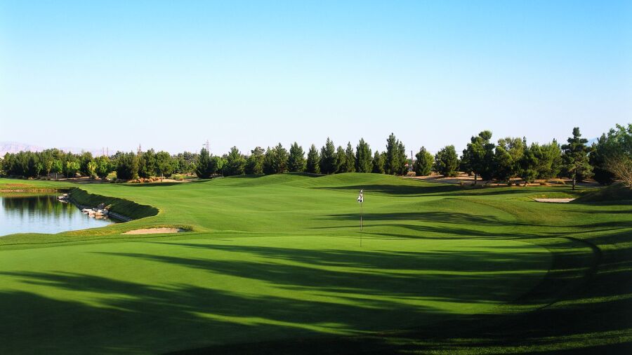 Desert Pines GC: #15