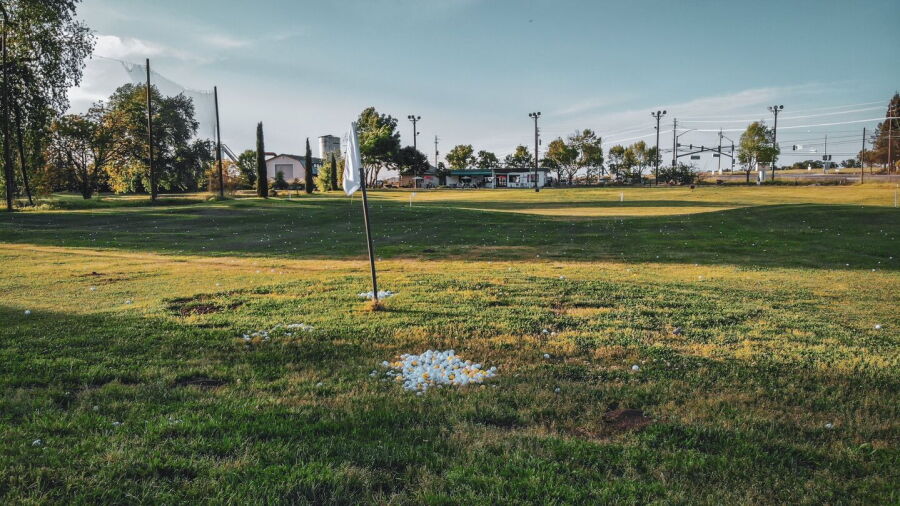 Skyway Golf Park: Practice area