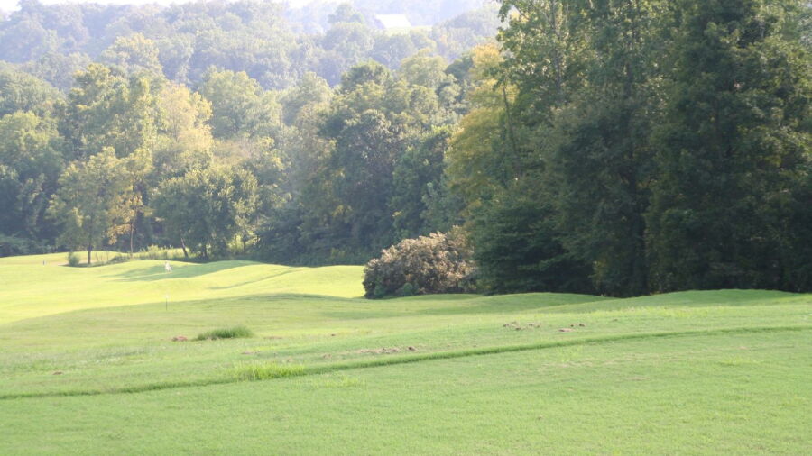 Arrowhead GC: Practice tee