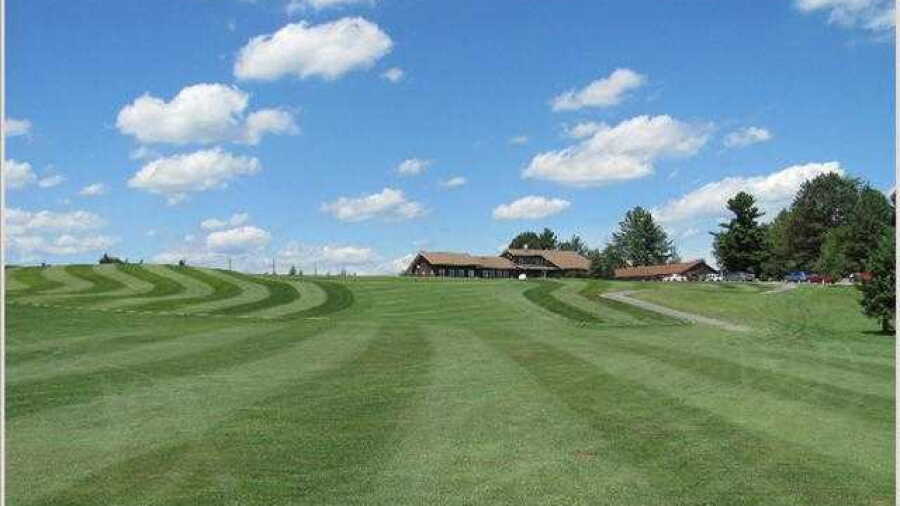 Fox Run GC: Clubhouse