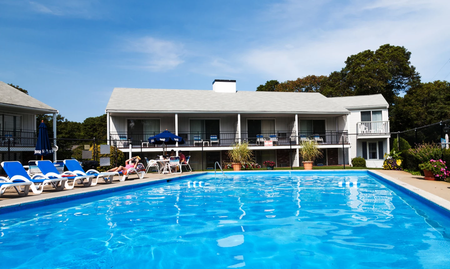 Blue Rock Golf Resort - pool