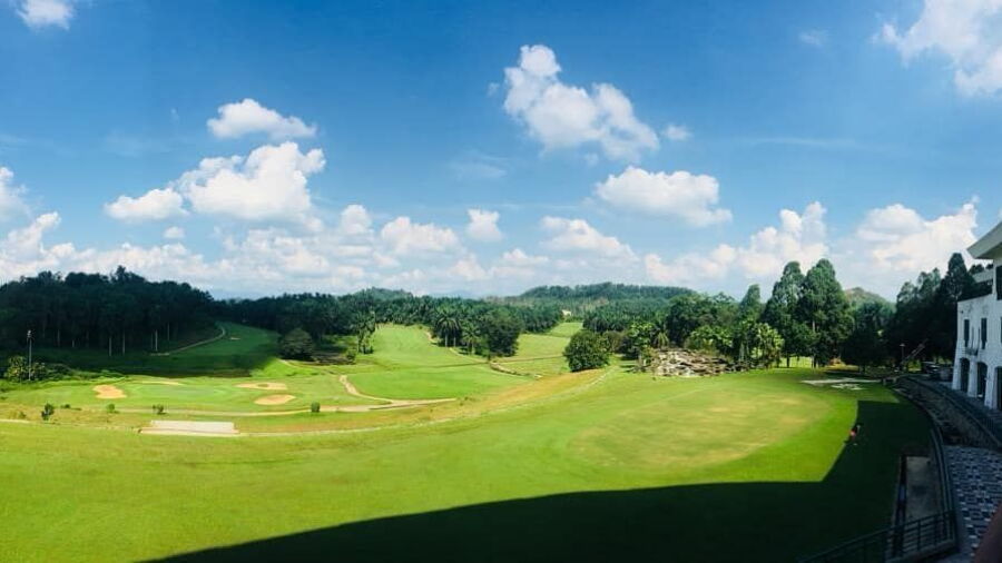Bukit Beruntung Golf & Country Resort: Clubhouse