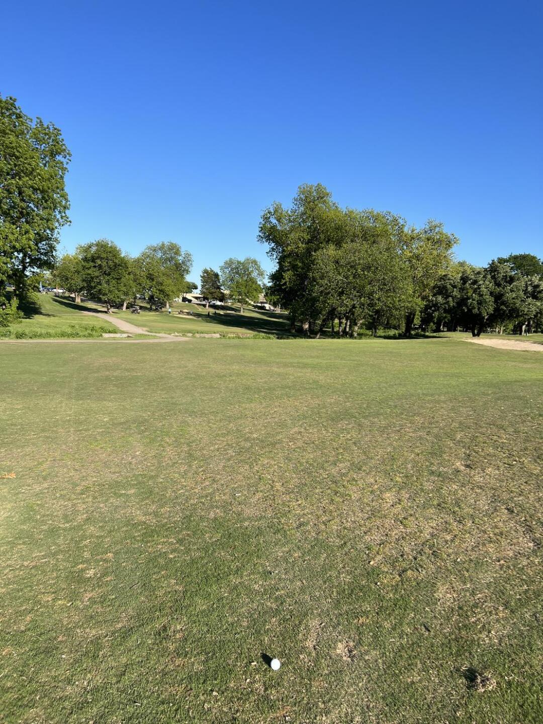 Hole 18 approach shot Par 4 (Photo submitted by nwoods0008 on 04/29/2023)