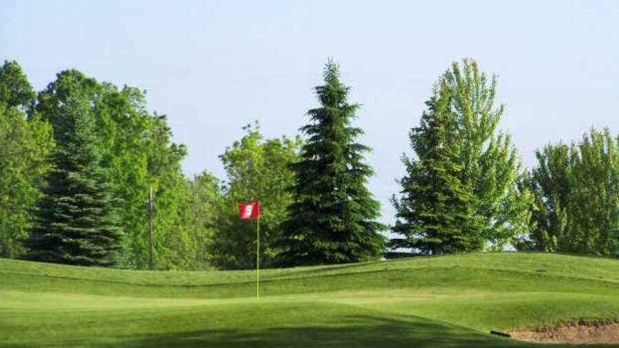 Devils Lake GC