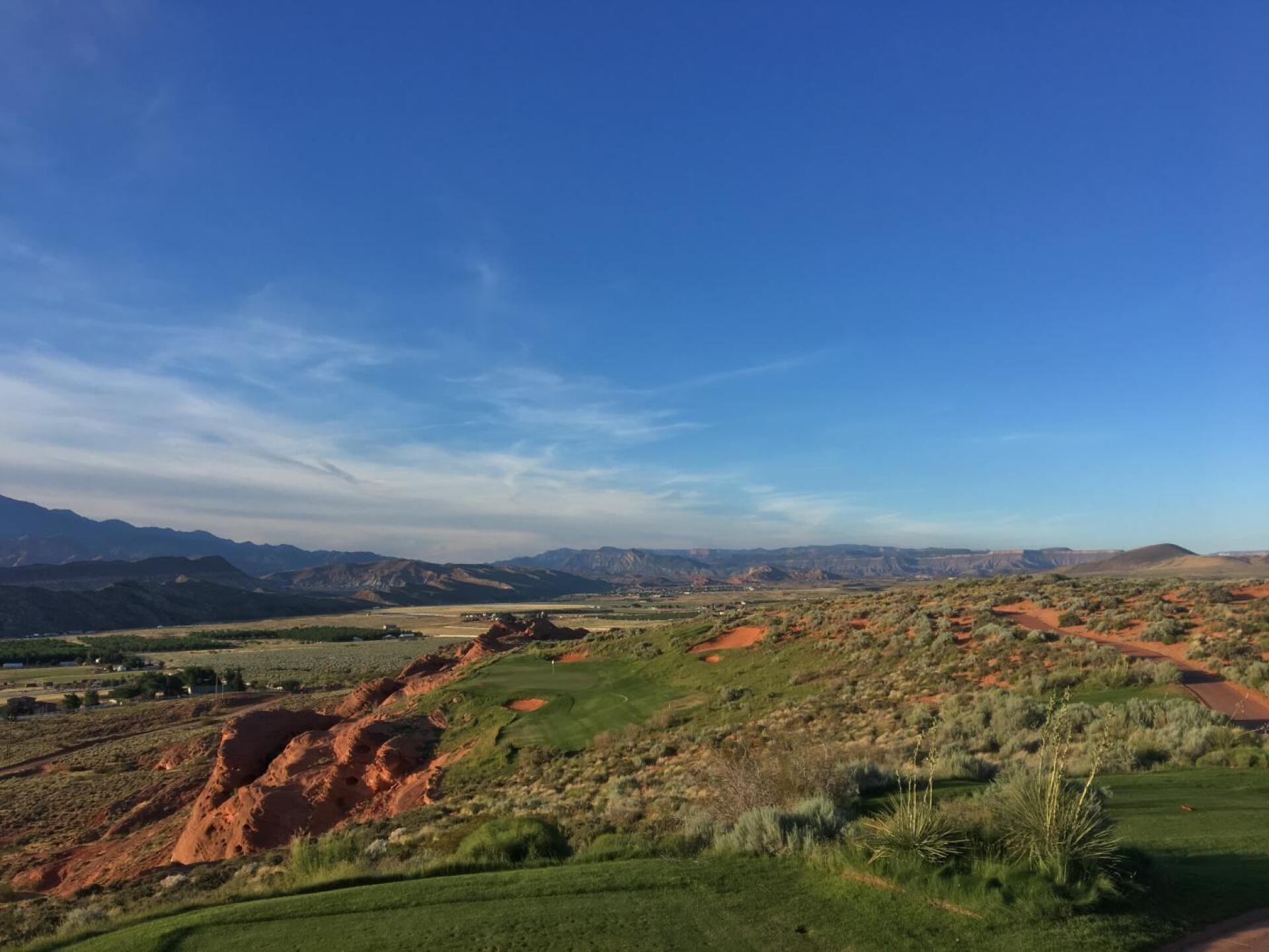 Par-3 15th hole (Photo submitted by BrandonWebb on 06/11/2019)