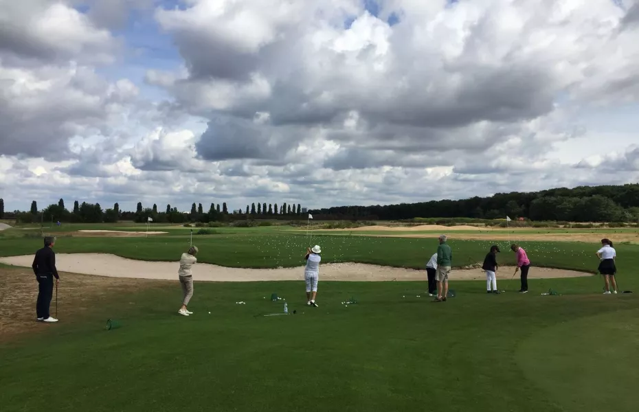 Golf-T-Ball: Driving range