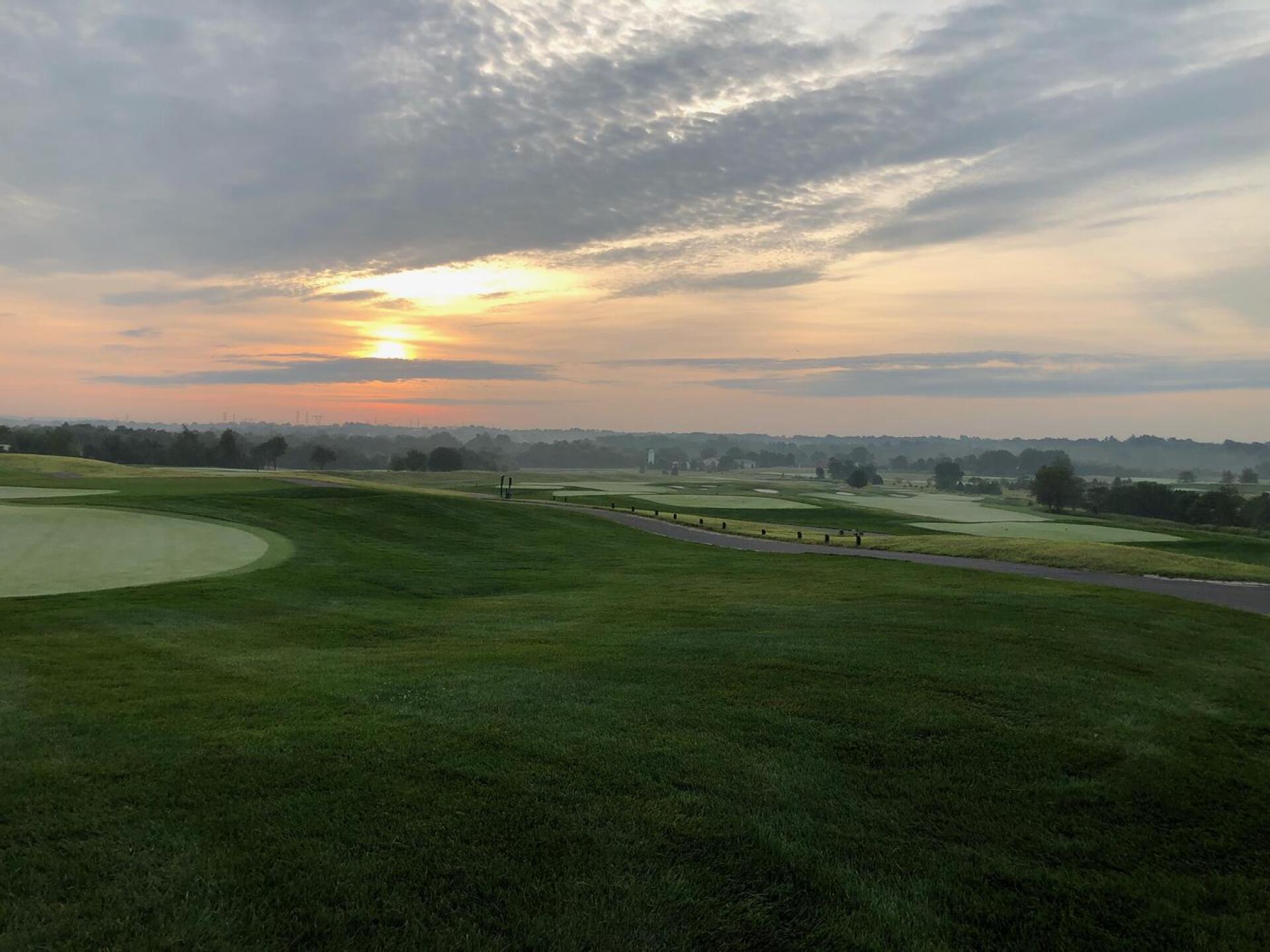 Par 4s, 1st Holes, Ridge Course (L) and Lake Course (R) (Photo submitted by blamege on 09/02/2021)