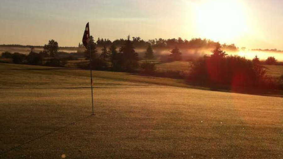 Golf on the Edge