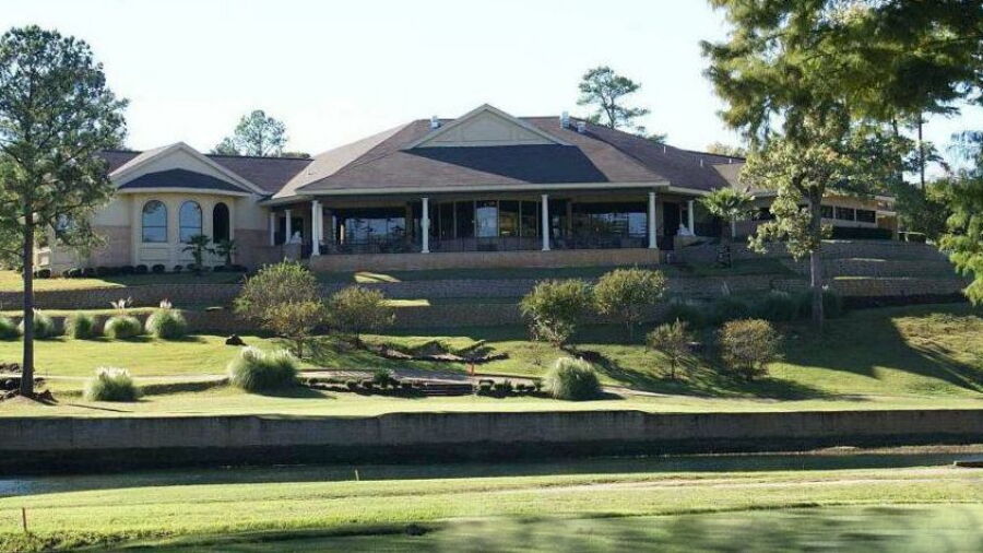 The Challenge at The Woods: Clubhouse