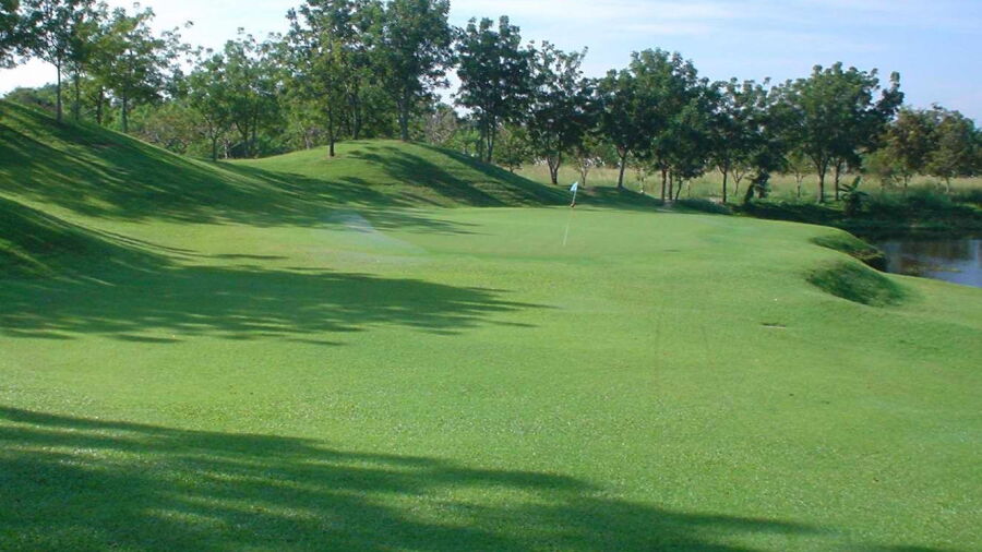 The Emerald GC
