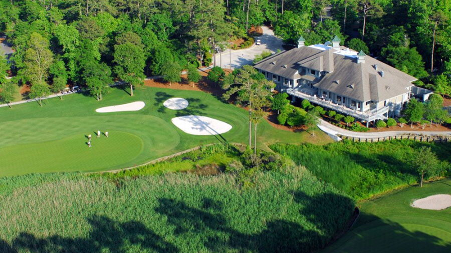 Tidewater GC: #18 & clubhouse