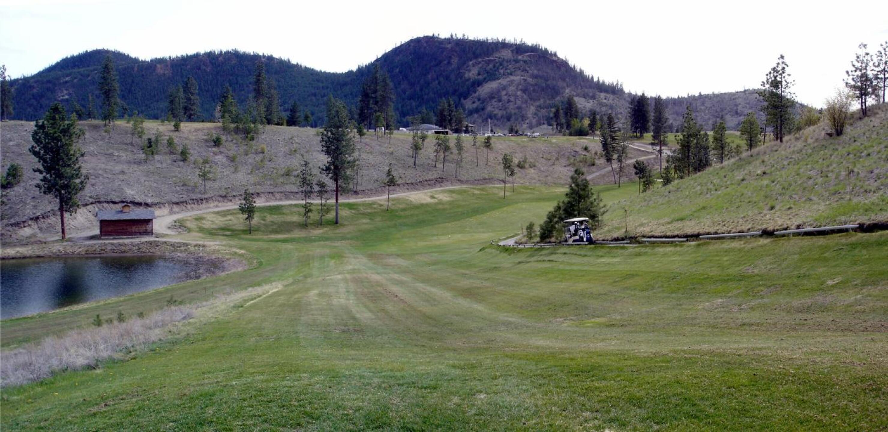 Eaglepoint Golf Resort, Hole 16, Par 4, 381 yds, (Photo submitted by DYakimec on 08/23/2017)