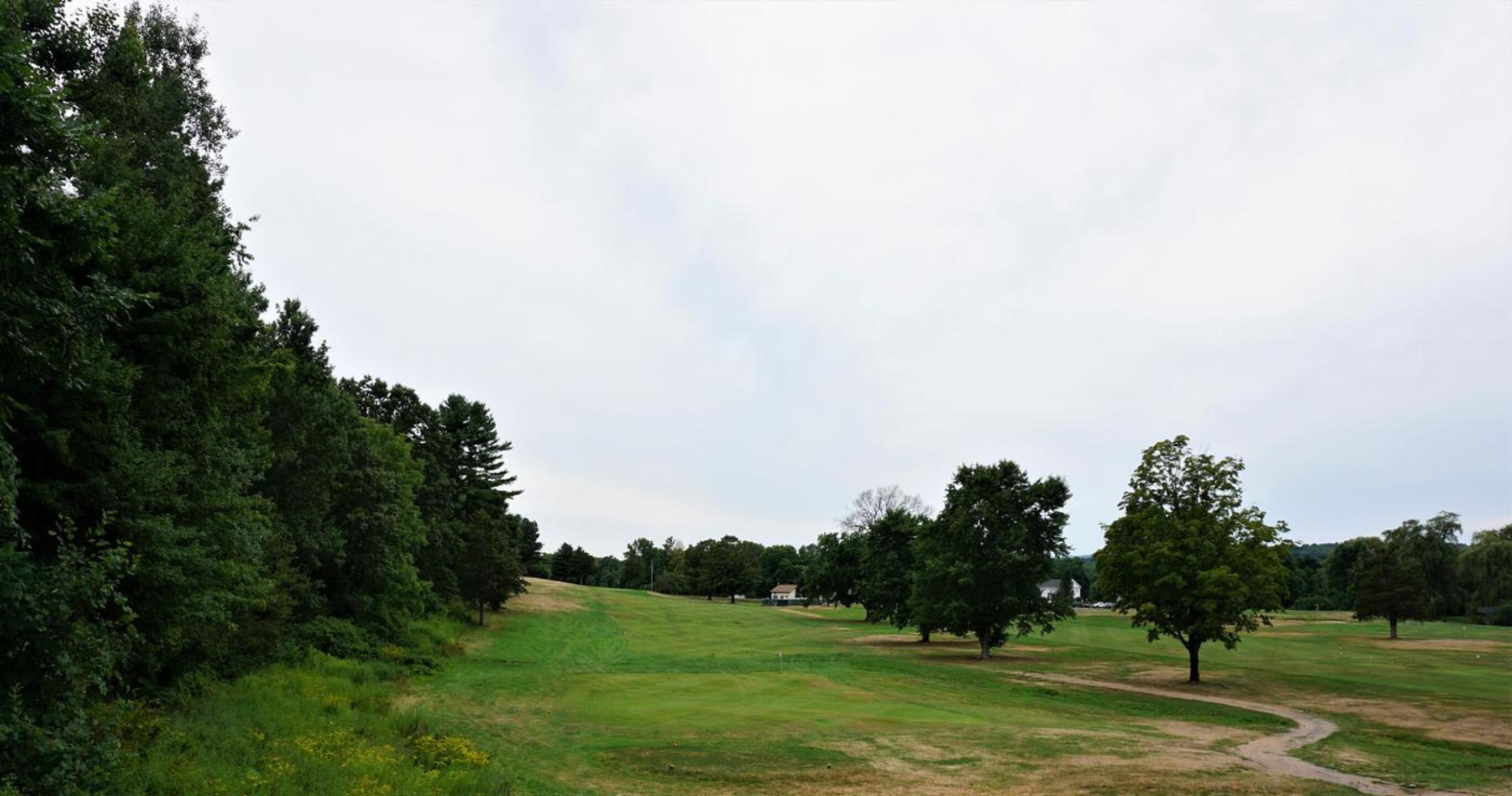 Nine features arguably the best driving holes at Copper Hill: favor the left or left-center on your tee shot. (Photo submitted by AptlyLinked on 08/14/2020)