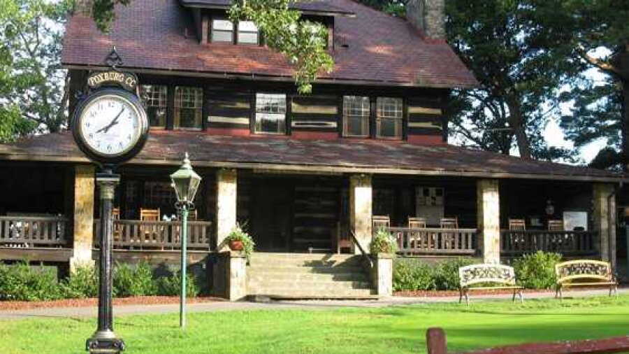 Foxburg CC: Clubhouse