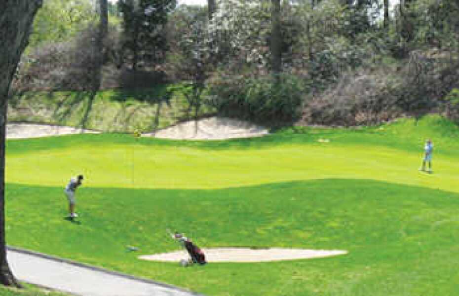 Oyster Bay Town Golf Course & Clubhouse in Woodbury, New York, USA