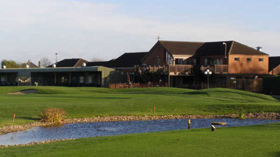 Boston West GC: Clubhouse