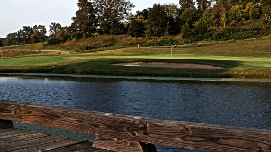 The Manor Golf Club: #18