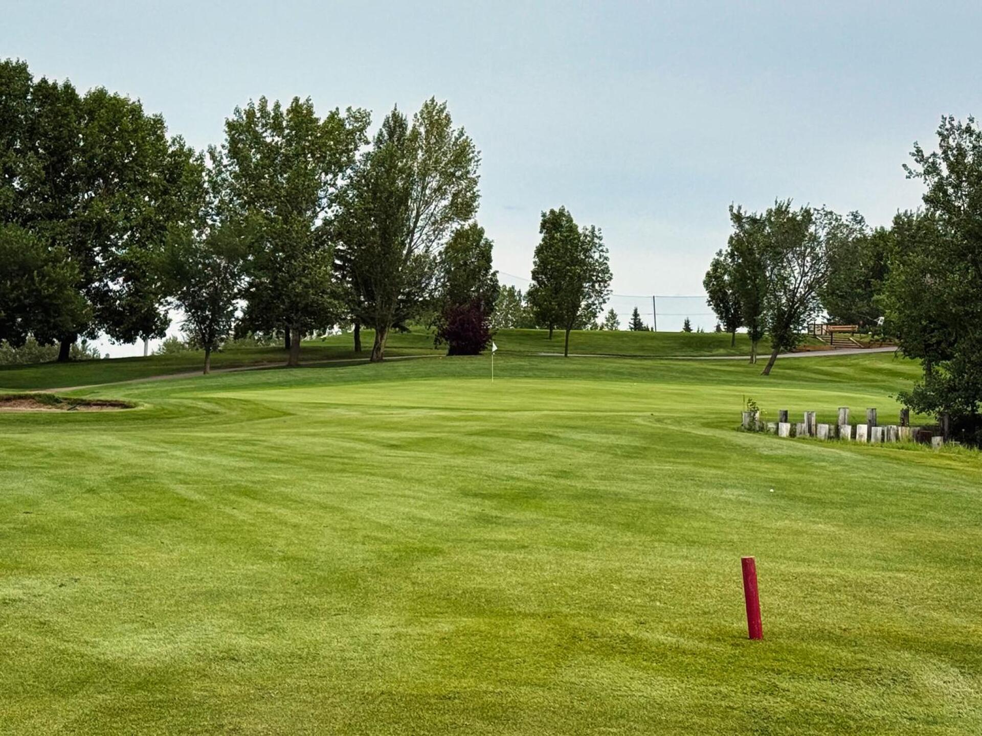 Country Side GC, Hole 18, Par 4, 452 yds, 105 yds out (Photo submitted by DYakimec on 08/06/2025)