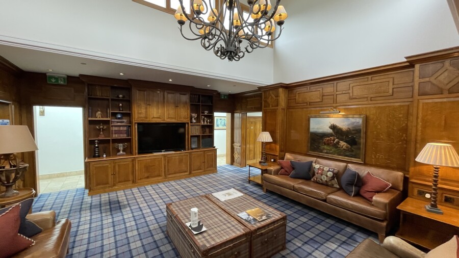 The Carnegie Club - locker room
