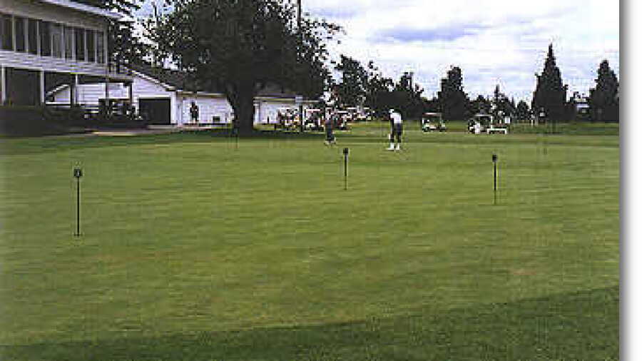 Colwood National putting green