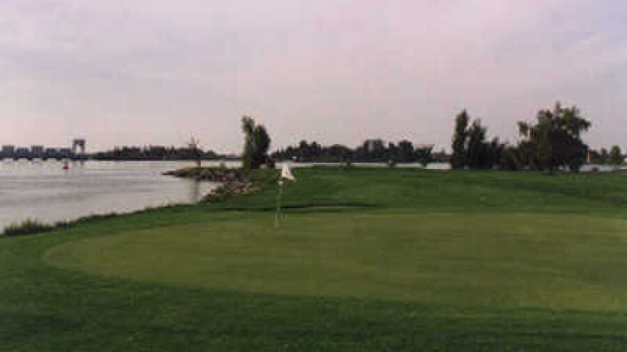 Iroquois GC: #4