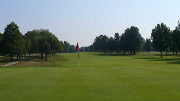 Indian Hills Golf Club in Mount Vernon, Illinois, USA | GolfPass